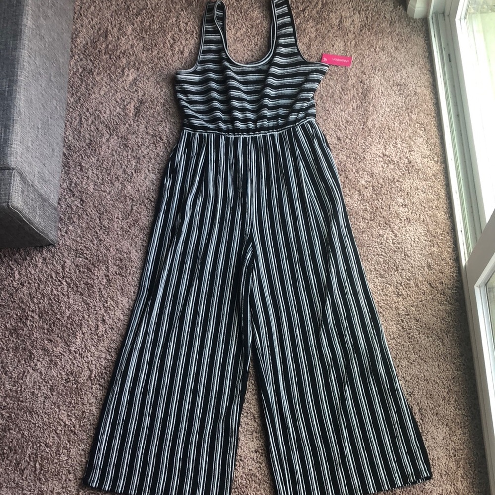 Black and white stripes romper